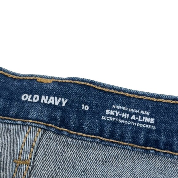 Old Navy Womens Distressed Denim High Rise Shorts Size 10 Sky-Hi A-Line - Picture 4 of 9